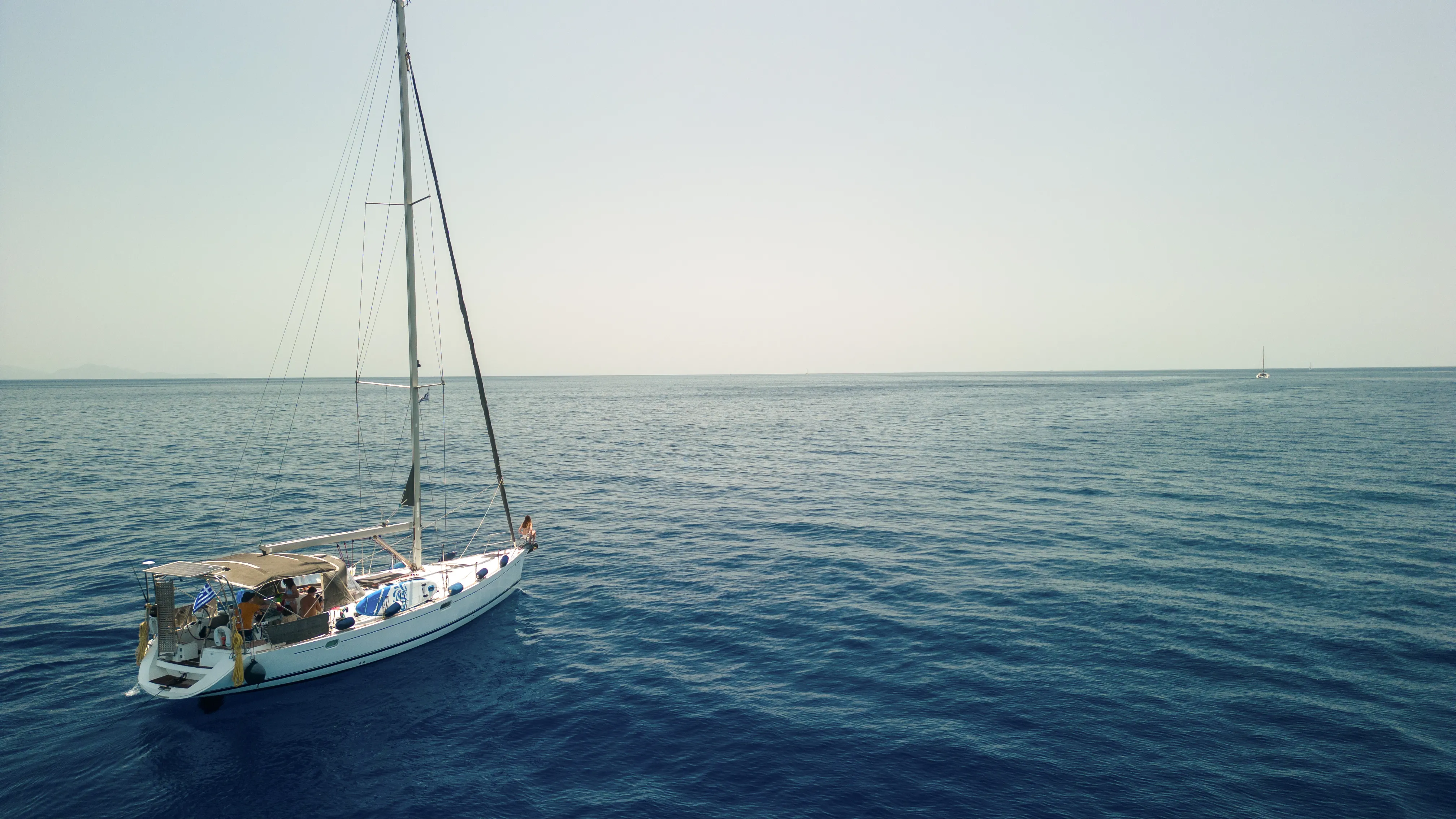 The mast on a yacht: Types and maintenance