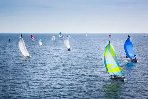 jibing in sailing dinghies